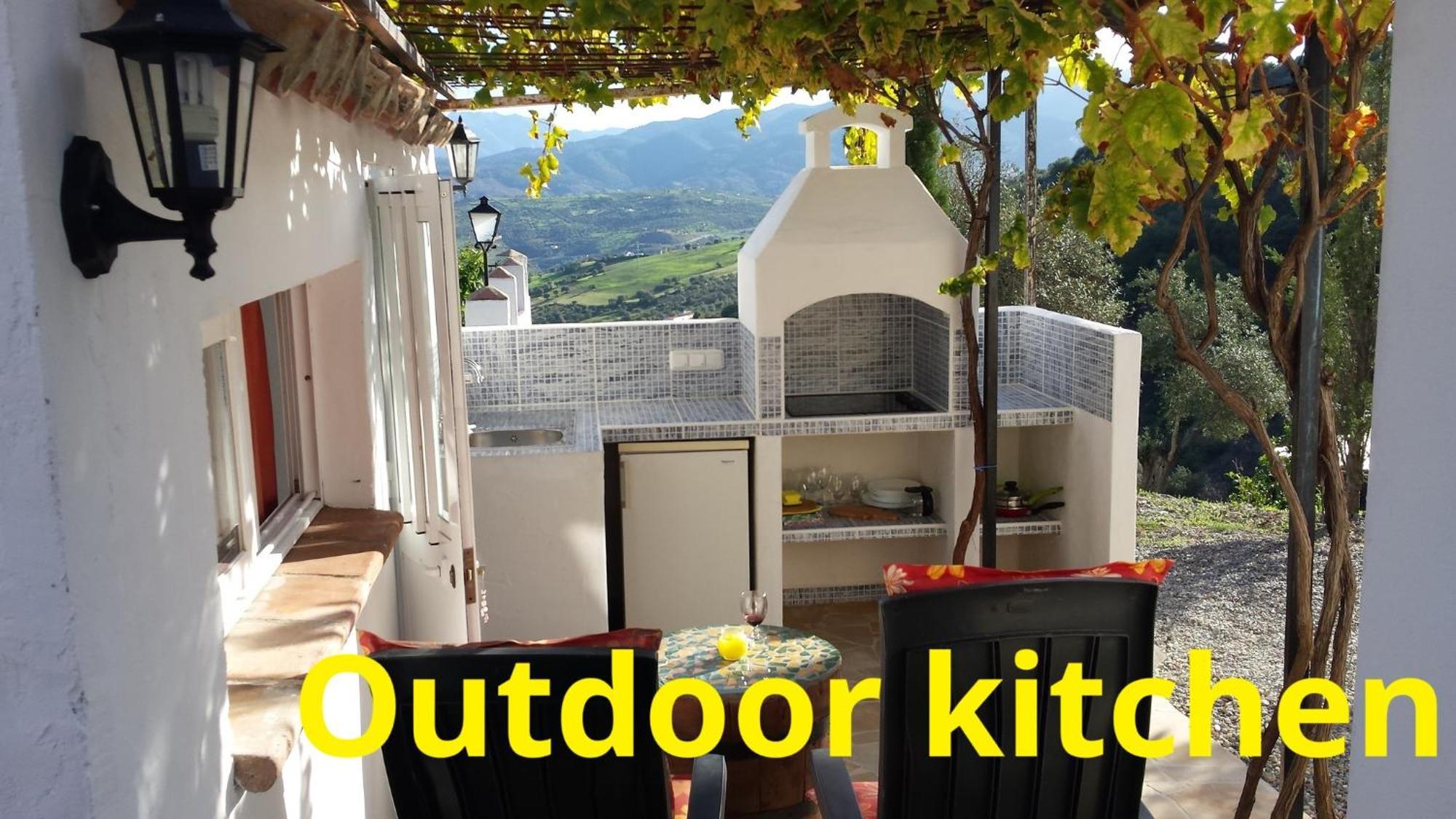 Tiny House 12M2 In Holiday Park With 55 M2 Pool Tolox Exterior foto
